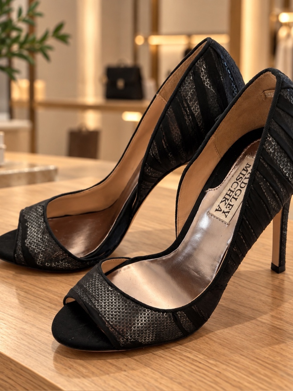 Badgley Mischka Black Peep Toe Heels